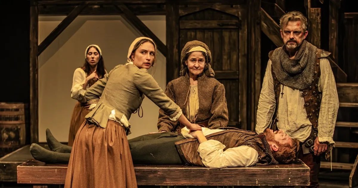 so proud of <a href="/neiltsheffield/">Neil Sheffield</a> and gutted I couldn’t get to see the brilliant Commotion Time <a href="/ExeterNorthcott/">Exeter Northcott</a> by genius <a href="/sedickenson/">Sarah Dickenson</a> <a href="/martinberry16/">Martin Berry</a> and the entire incredible team.

stunning work.

huge congratulations all! ✨👏🏼❤️