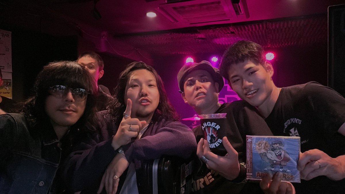 nobu3186's tweet photo. 2024.10.26(土)
柴崎 RATHOLE
『STREETPUNK RULES 2024』
〜Oi!'s NOT DEAD TOUR 2024-2025〜
THE DISASTER POINTS
🔥🔥🔥🤩🤩🤩😍😍😍
ロングセットならではで聴きたかったMARY ROSEとTHIRTY DAYSが生で見れて感無量🤩🤩🤩🔥🔥🔥😍😍😍
#THEDISASTERPOINTS
#MARYROSE
#THIRTYDAYS
#柴崎RATHOLL https://t.co/22wVAzo5u9