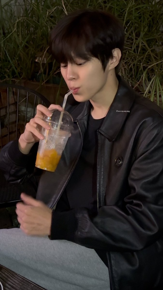 wo0nyanyang's tweet photo. Sibal너왜오늘김동원이야。 https://t.co/6zDlHo67sr