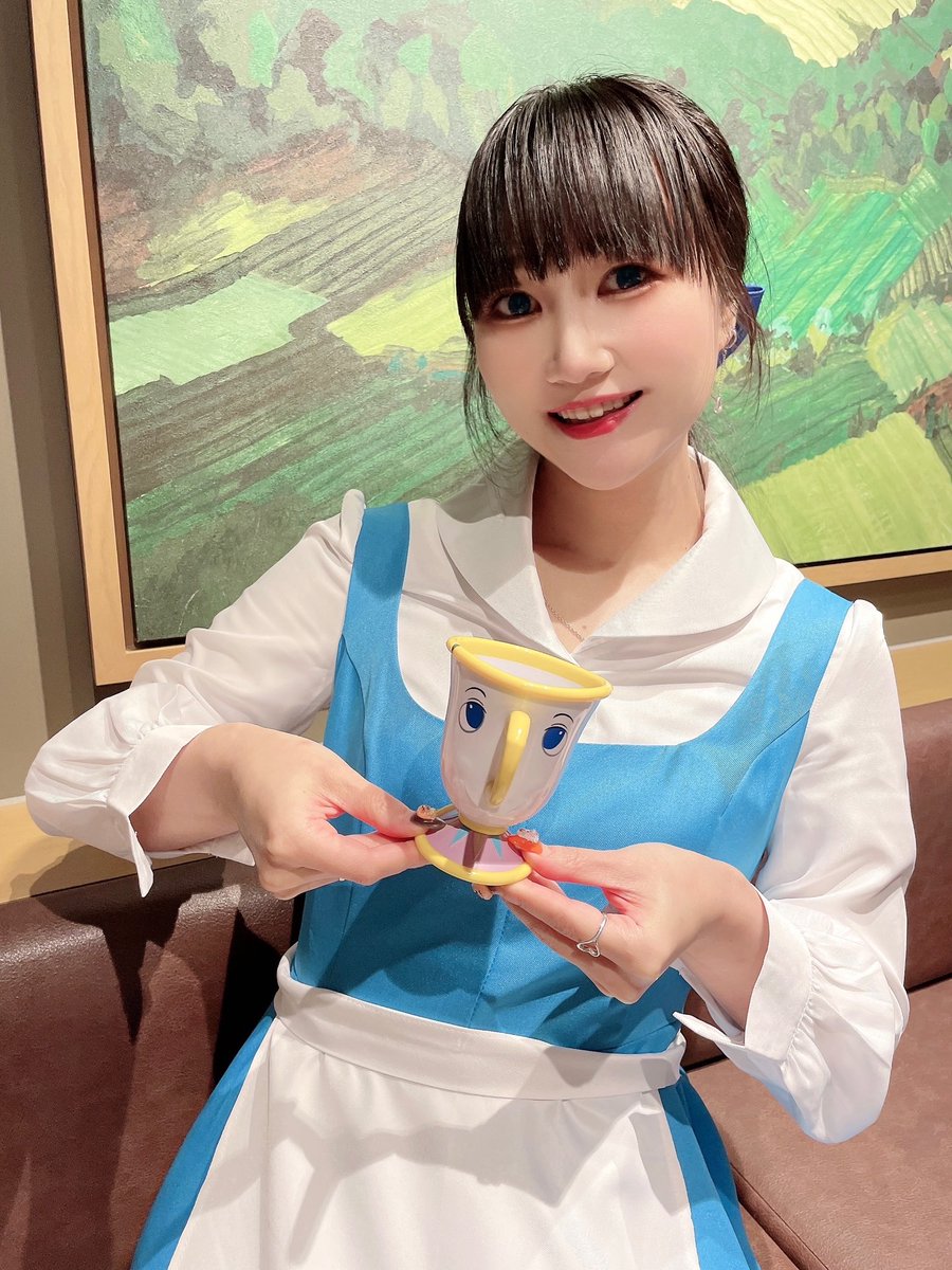 shiopy_0601's tweet photo. ごらんあの娘は、いつでも〜♪
少し風変わり〜♪ https://t.co/lhnb9mHlnn