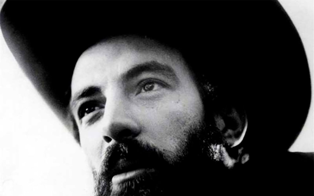 Abel Prieto (@abelprieto11) on Twitter photo El 28 d octubre d 1959, hace 65 años, la Cuba revolucionaria perdió físicamente a uno d sus líderes más entrañables: el Cdte Camilo Cienfuegos. Para Fidel fue un durísimo golpe; pero nos dijo q "en el pueblo hay muchos Camilos". El lunes todos le rendiremos homenaje. #CamiloVive El 28 d octubre d 1959, hace 65 años, la Cuba revolucionaria perdió físicamente a uno d sus líderes más entrañables: el Cdte Camilo Cienfuegos. Para Fidel fue un durísimo golpe; pero nos dijo q "en el pueblo hay muchos Camilos". El lunes todos le rendiremos homenaje. #CamiloVive