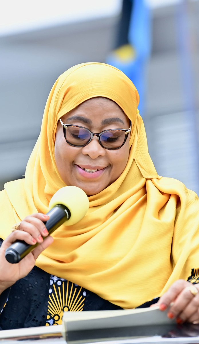 GileadTeri's tweet photo. We're heading towards another RECORD-BREAKING year in investment growth in TANZANIA under HE Dr @SuluhuSamia 

Now, here is the data of registered investment projects (calendar year) under TIC:

2020: $ 1.09 billion
2021: $ 3.7 billion
2022: $ 4.5 billion
2023: $ 5.7 billion

Jan - Sept 2024: $ 7.06  BILLION  📈

On average it takes 3 years from registration to a point of full operations, meaning it takes utmost 3 years for the FULL registered investment amount to be realized on the ground.

INVESTMENT DATA tracking:
We TRACK these stepwise investment realizations jointly with Bank of Tanzania and National Bureau of Statistics through joint Private Capital Flows Report EVERY YEAR

Realized FDI flows in YEAR 1:

2020: $ 943 million
2021: $ 1.19 billion
2022: $ 1.437 billion

Meaning;
In 2021 when TIC registered $3.7 billion worth of investment, we realized $ 1.19 billion in the SAME year.

In 2022 we registered $ 4.5 billion and landed $1.437 billion the SAME year.

Our 2023 realization number will likely be around $ 1.9-2 billion.

This is what a business-ready investment-friendly government looks like! 

TANZANIA is the place to be. Even more so NOW.