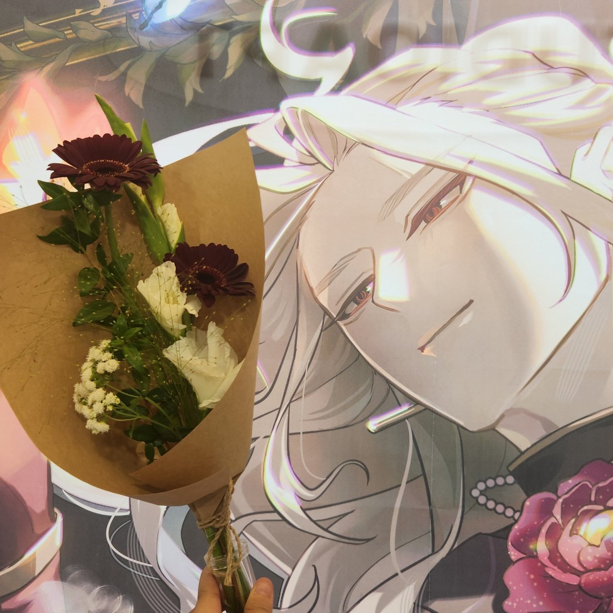 익명의 프로듀서님께서 우아한 꽃을 선물해주셨습니다!

먼길 발걸음해 방문해주셔서 감사합니다!