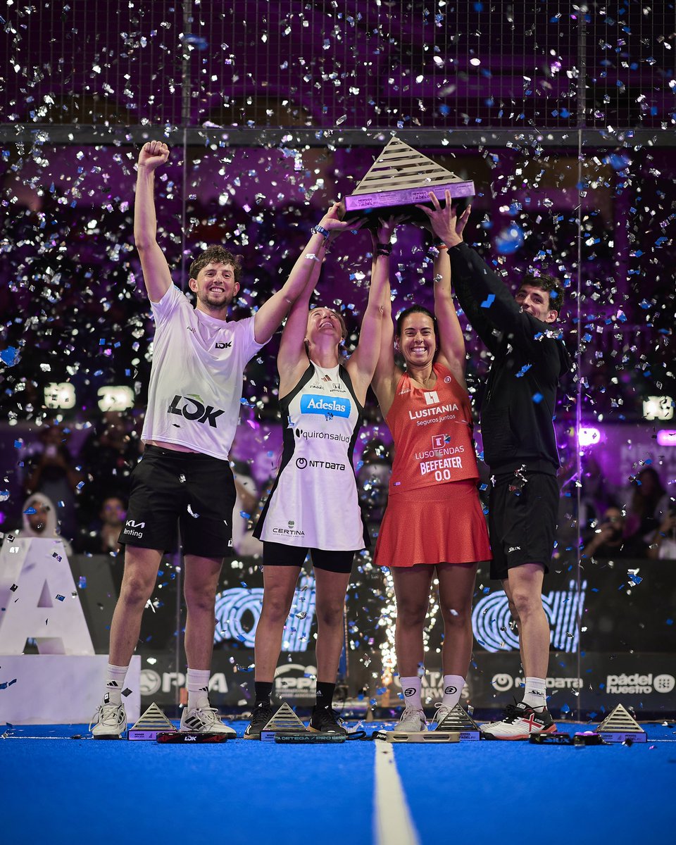 Martita Ortega (@martita_ortega) on Twitter photo 🥹🥹🏆🎈💘🎉🕺🏼🏆🕺🏼🔝🎉🤯💖🎉este momento de todos juntos tenía que estar aquí; sorry la intensidad, pero fue taaaan guay🫰🏼✨🇪🇬🥹🏆🙏🏼💘🤗🤯💝😱🤩🥳💖
🇪🇬🇪🇬🇪🇬🇪🇬🇪🇬🇪🇬🇪🇬🫶🏼🫶🏼🫶🏼 #egyptpremierpadel <a href="/premierpadel/">Premier Padel</a> y como siempre = #MarianoCastro 🩵📸
#SofiAraujo <a href="/EscuelaPozzoni/">Carlos pozzoni</a> 🥹🥹🏆🎈💘🎉🕺🏼🏆🕺🏼🔝🎉🤯💖🎉este momento de todos juntos tenía que estar aquí; sorry la intensidad, pero fue taaaan guay🫰🏼✨🇪🇬🥹🏆🙏🏼💘🤗🤯💝😱🤩🥳💖
🇪🇬🇪🇬🇪🇬🇪🇬🇪🇬🇪🇬🇪🇬🫶🏼🫶🏼🫶🏼 #egyptpremierpadel <a href="/premierpadel/">Premier Padel</a> y como siempre = #MarianoCastro 🩵📸
#SofiAraujo <a href="/EscuelaPozzoni/">Carlos pozzoni</a>
