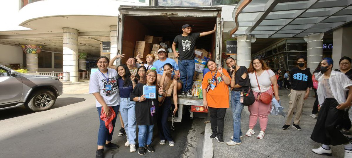 18 Donation Drive tweet media