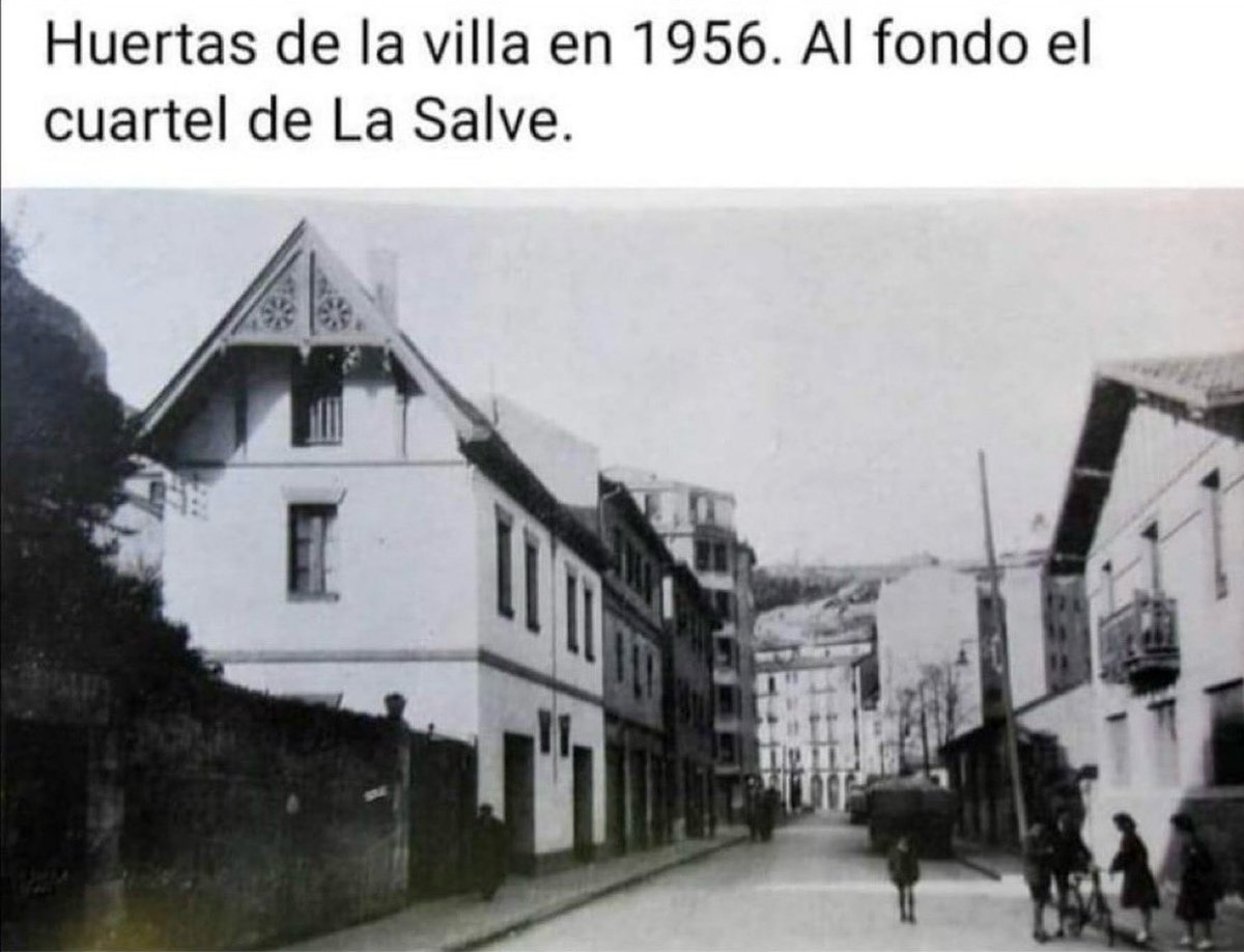 gcivilbizkaia's tweet photo. (1/2) 📝 El 27 de octubre de 1959 se escrituró la cesión del inmueble y los terrenos de #LaSalve , destinados a la Comandancia de la @gcivilbizkaia .
65 años después seguimos trabajando en el mismo lugar y con idéntica misión que es “servir y proteger al ciudadano”. https://t.co/ckcTM8i9kS