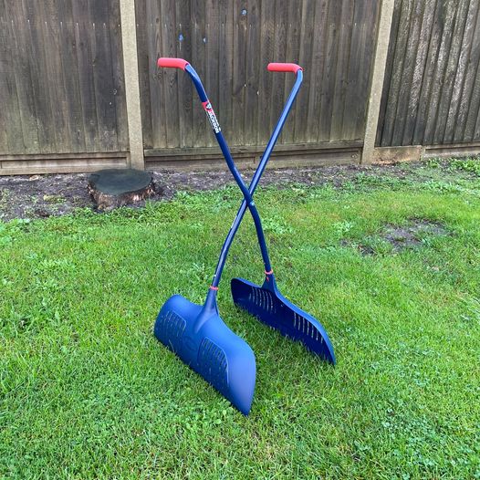 NEW THIS SEASON🍂
This Spear &amp; Jackson tool makes light work of the arduous task of collecting fallen leaves and other garden debris without the need for excessive bending. 
Available from our Felthorpe Showroom
£25 inc vat