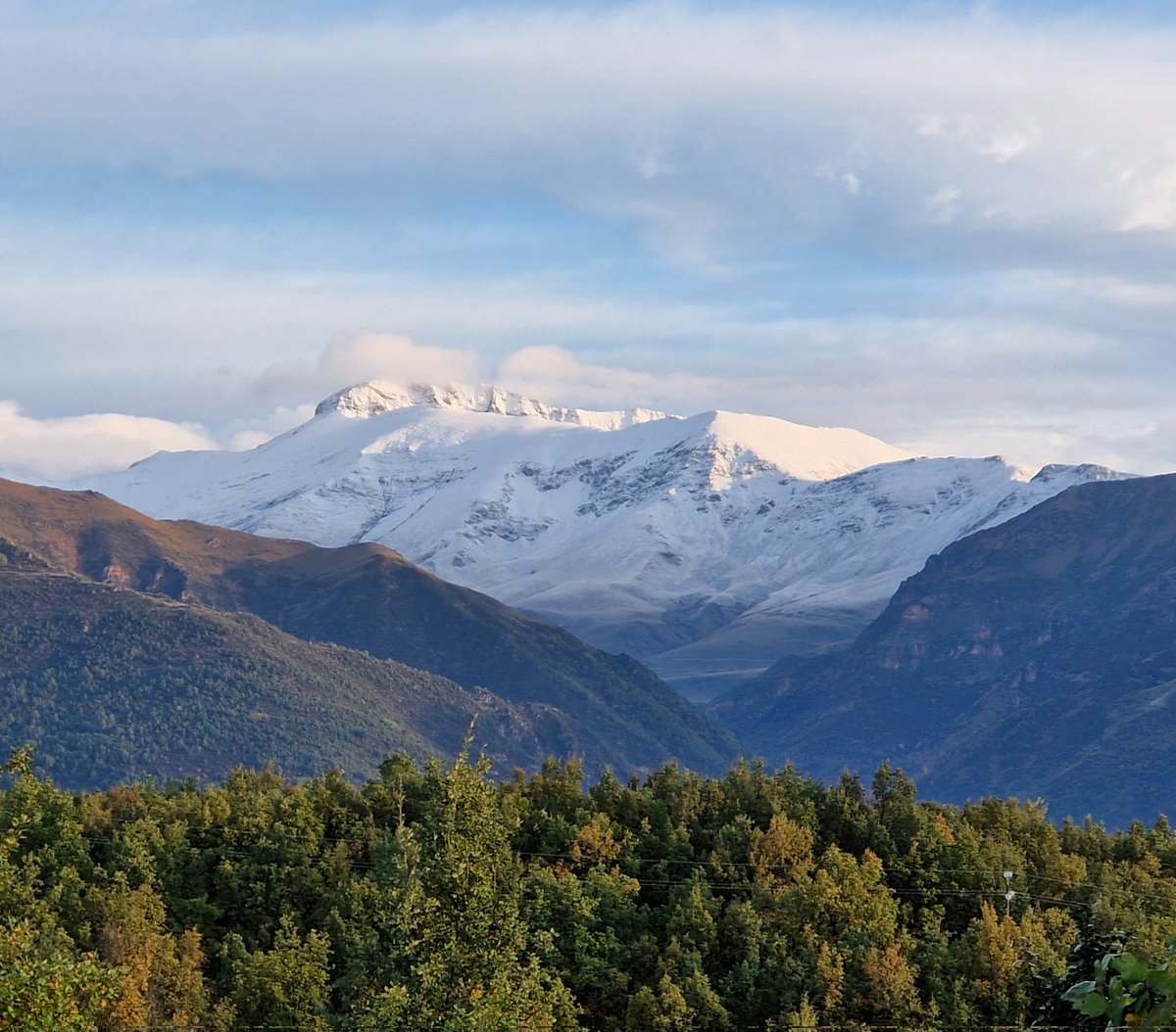 Nieve en las montañas a partir de unos 2.30m
#Vallibierna #nieve
<a href="/eltiempo_atv/">Aragón TV El Tiempo</a> <a href="/ElTiempo_tve/">El Tiempo en TVE</a> <a href="/meteo_aragon/">Meteo Aragón</a> @MeteoMauri