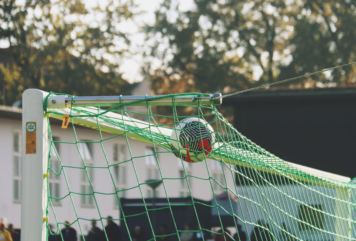 Bilder aus Lichterfelde

👇

höllenreiter.com/2024/10/27/fc-…