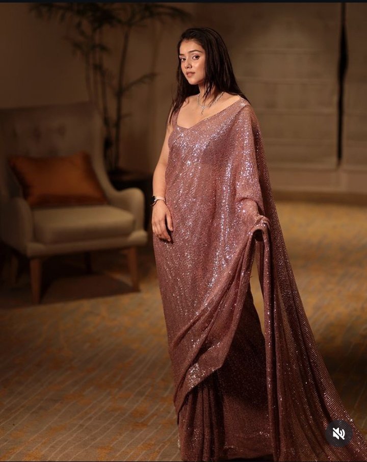 ✨kind heaven! Increase that 
Silvery gleam, and bid these clouds depart, and let those soft celestial beam restore my fainting heart!,❤️
.
.
#mallikasingh