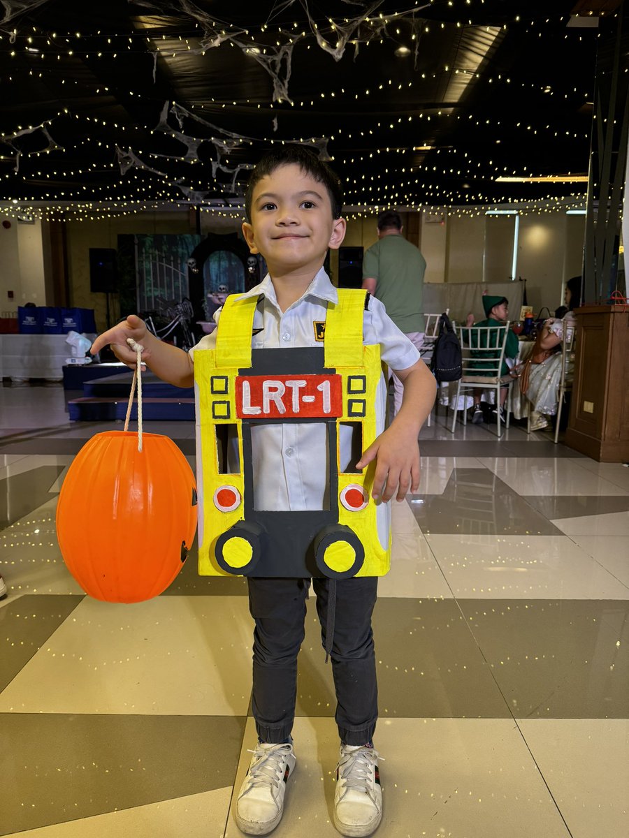 kevinalec's tweet photo. Next station… Cutiepunan 😍🌈 #halloween2024 https://t.co/8drN1HMlqh