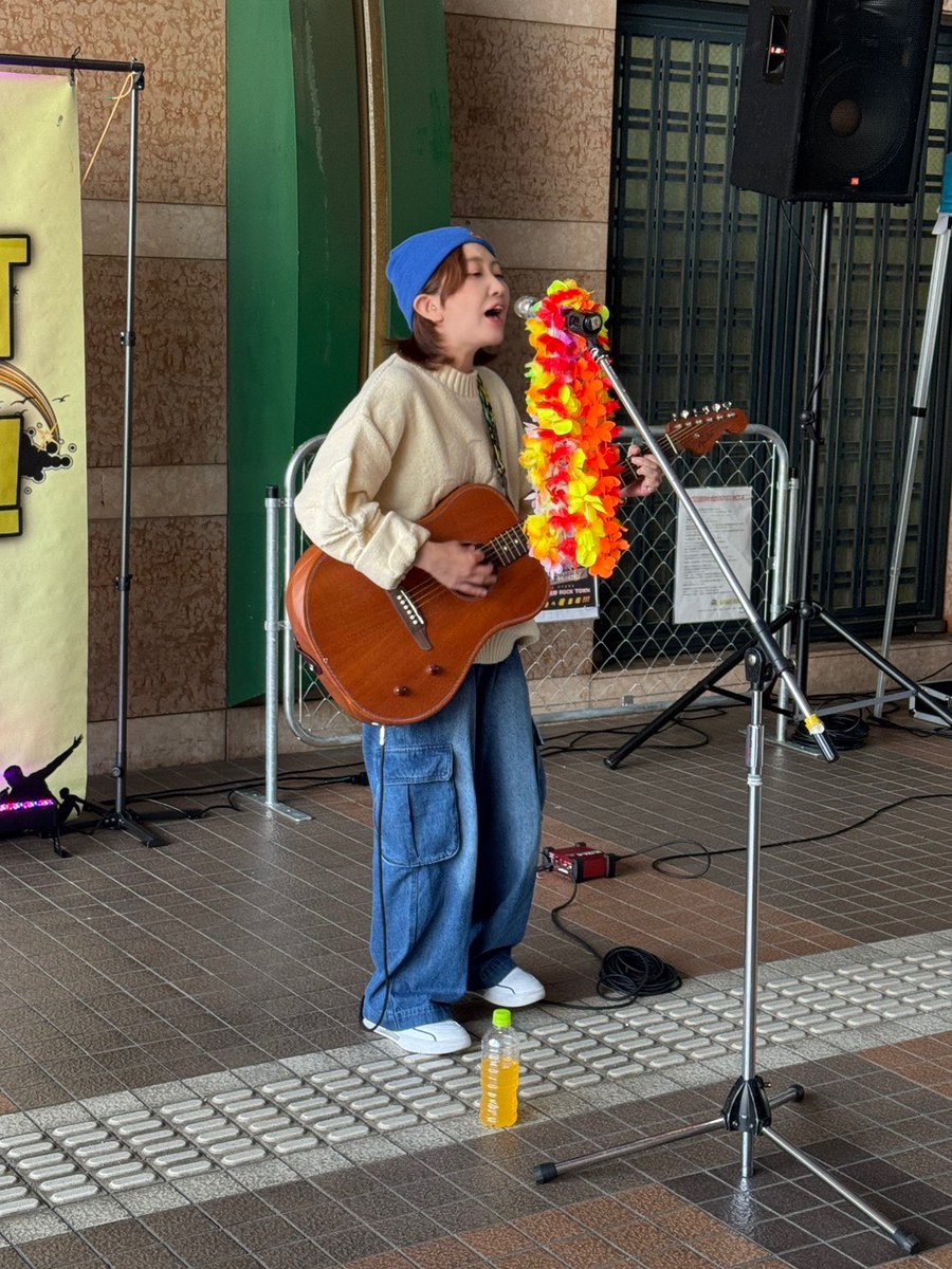 mktr16's tweet photo. 遅ればせなら
STREET FESTA! @ SUPAWORLD
ありがとうございました！！
短い時間でしたが楽しく歌えて
お花のリースもたくさんありがとう
ございました😭💐
(写真は事務所関係者の方に撮っていただいてます) https://t.co/cpUBd5Y1Iy