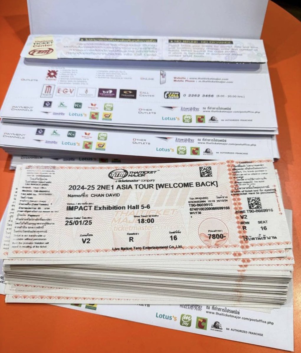 zeenblue's tweet photo. ระบบสามารถดึงบัตรคืนได้ไม่ใช่หรอคะ ตอนคอนน้องแบมยังดึงได้เลยตอนนั้น 50 กว่าใบปะ นี่รอบแรก 200+ เพิ่มรอบอีกเกือบ 400 ใบ อีเมลก็ชัดเจน หน้าบัตรก็ชัดเจน แลกบัตรที่เซนลาด ไม่แปลกหรอแลกเป็นร้อยๆใบอะ 

#ChanDavid 
#ยึดบัตรคืนจากChanDavid 
#2NE1BKK2025
@livenationth @ThaiTicketMajor https://t.co/6UxyUjsDWP