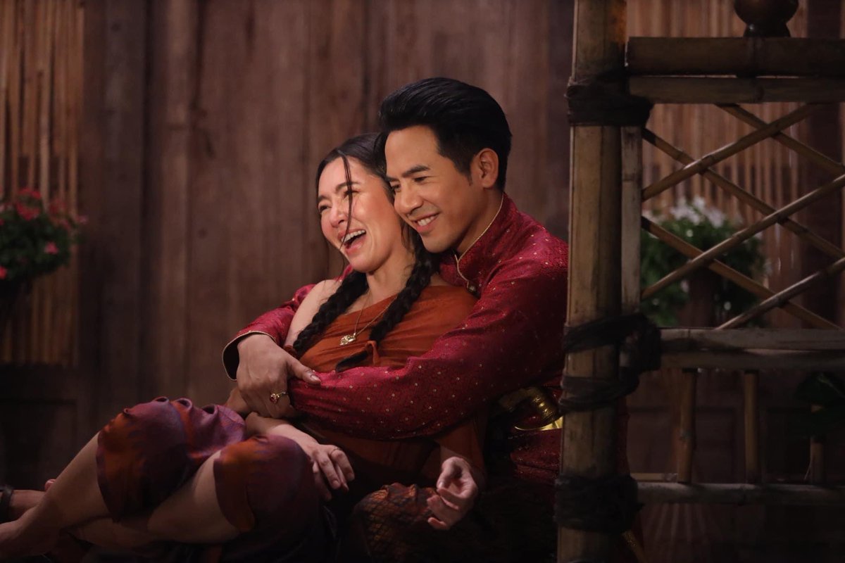 panthas1's tweet photo. #behindthescenes กว่าจะเป็นฉากบอกรักด้วยภาษามือ ไม่ง่ายอย่างที่คิด อุปสรรคช่างเยอะเหลือเกิน ... https://t.co/ZirmehanDa
555555555 บอกรักภาษามือ กับคุณหมื่อริด Sarangi 🤟🏻🫶🏻🤭🫠
#โป๊ปเบลล่า
#popebella
#ครบรอบ๑ปีพรหมลิขิต
#promlikit
Goedemorgen en winter tijdens 🤣 https://t.co/FoRxqkJhrz