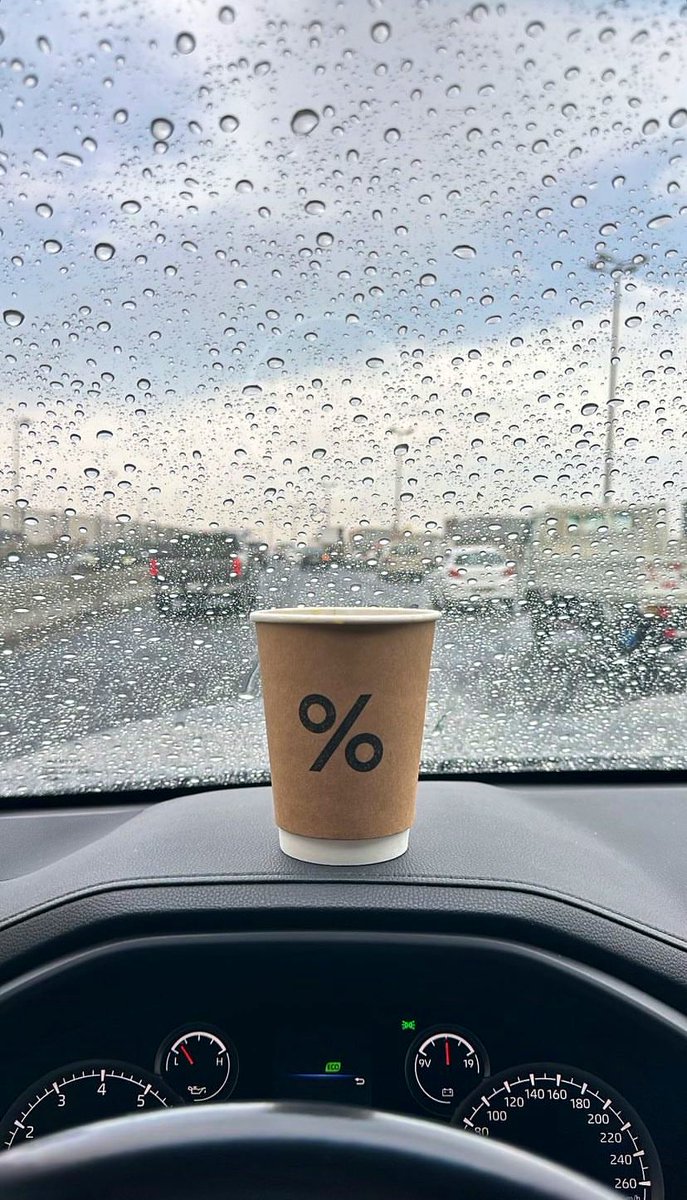 ما يشبهك إلا صبحً ممتلي غيم ومطر ..💛

'
   #  صـص الخيير ..💛🌸

.