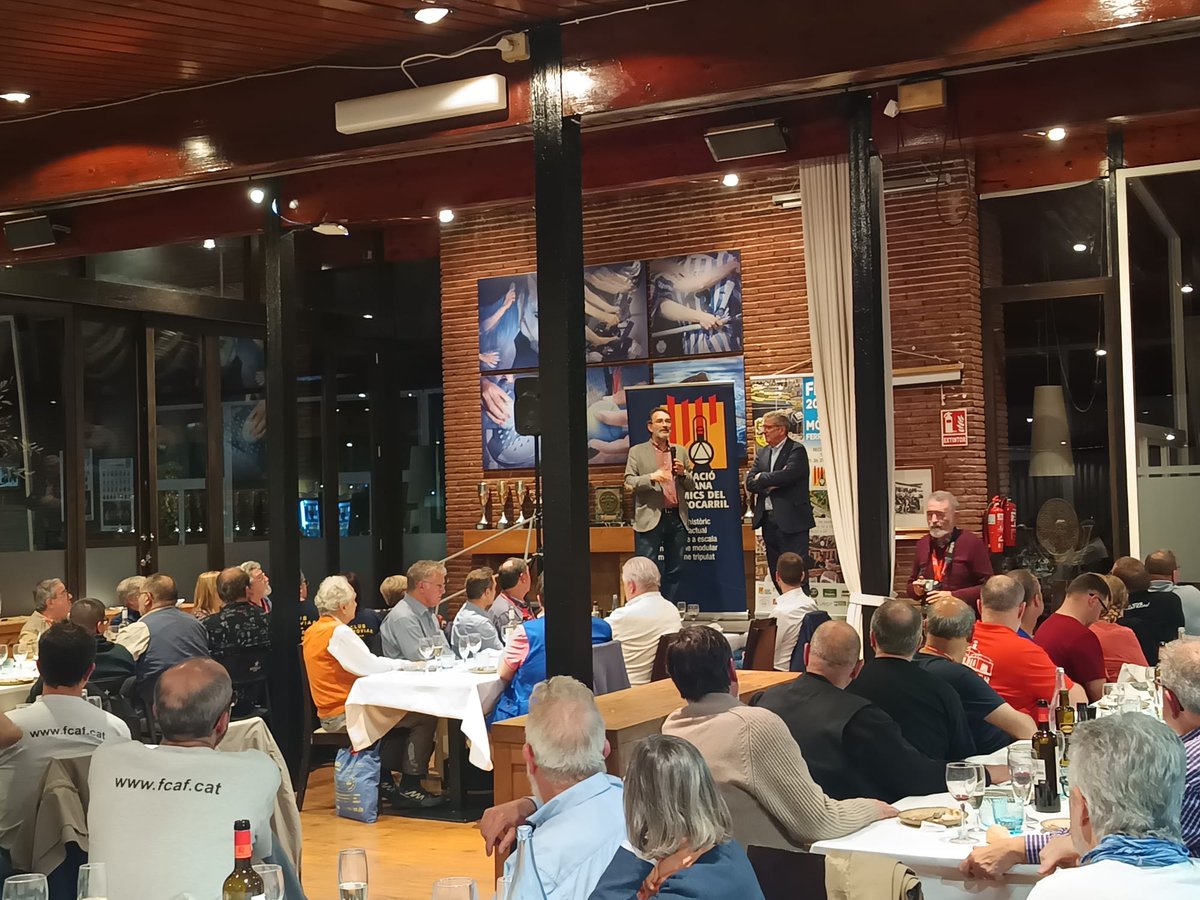 📸 El director de Planificació Estratègica i ASG d'#FGC, Carles Casas (<a href="/CCEsplugas/">Carles Casas Esplugas</a>), ha participat a la Festa dels 20 anys de Mòduls Ferroviaris de la <a href="/fcaf_cat/">FCAF.CAT</a>

🚂 La mostra Records Ferroviaris, cedida per #FGC, es pot visitar fins a aquest migdia al Recinte Firal de Terrassa