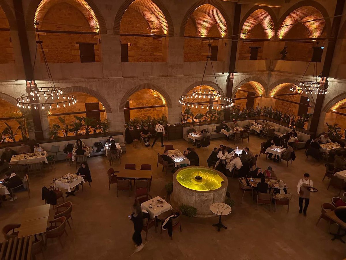 Dün gece Tokat Şehrimiz, 
Temiz ve ferah mekanımızda lezzetli yemeklerimizle, güler yüzlü personelimizle Silk Road Museum Hotel - Deveciler Hanı otelimizde hizmetinizdeyiz..