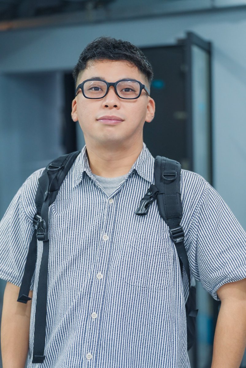 #お土産ごちそうさまでした #やはりあの人は遠くからも目立つ #VはVジャンのVではない #ざんぎさん