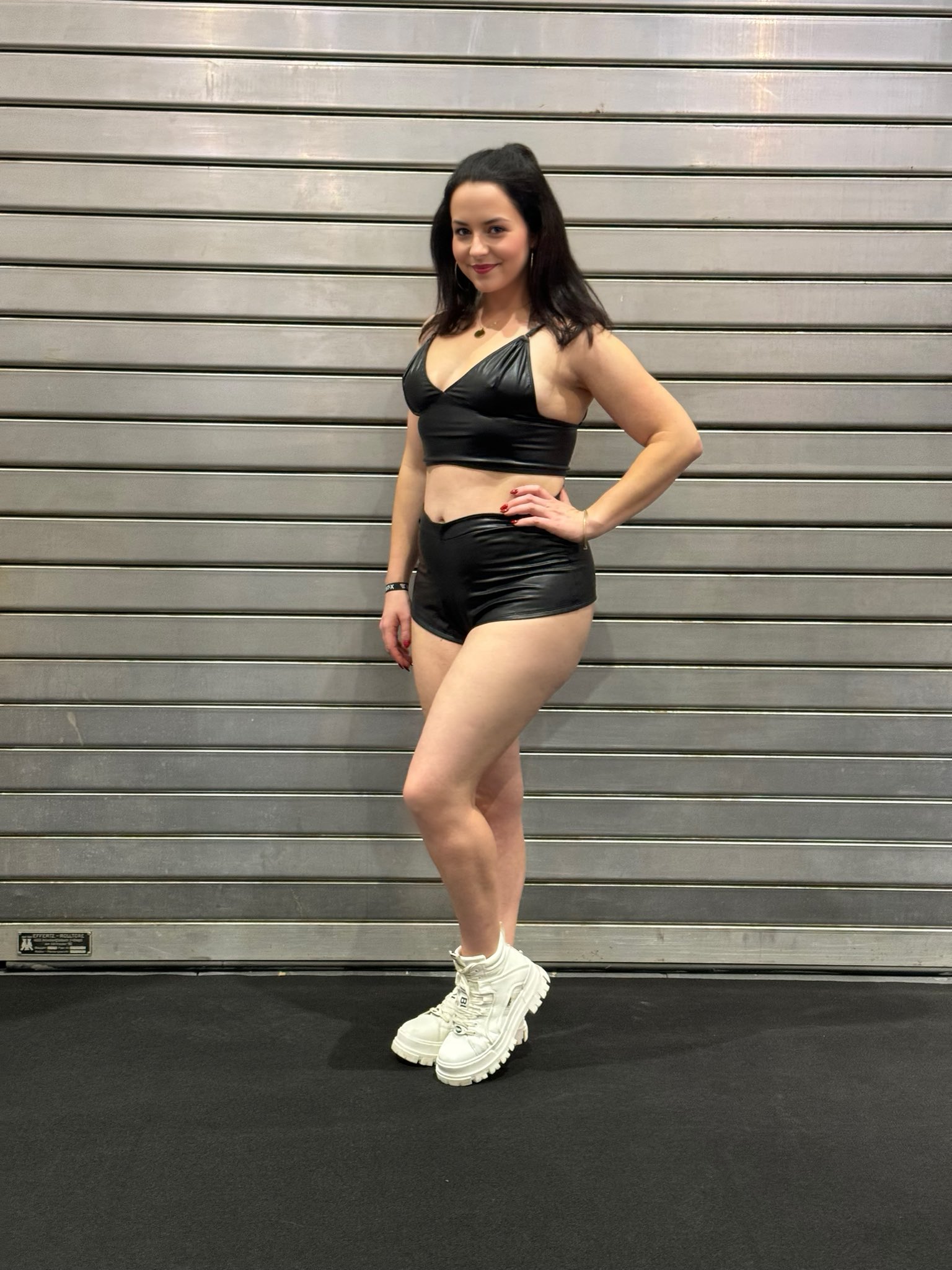2 pic. Freitag war der 2. und für mich letzte Tag auf der @venusberlinoff ☺️😏 Wer von euch war noch nie da, würde aber wahnsinnig gerne mal? 😊 https://t.co/5JexXF2C3D