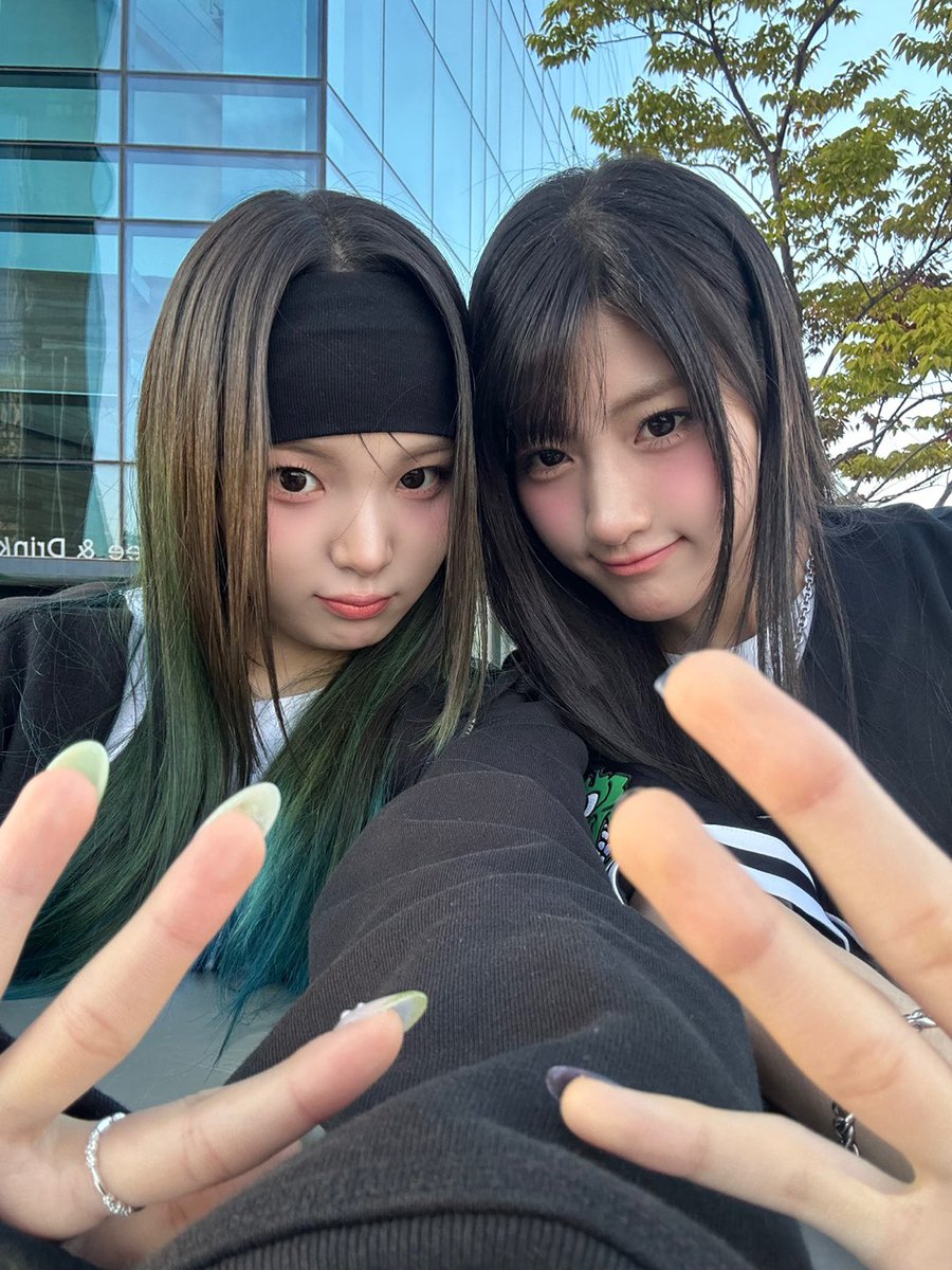 sa2m2nam3's tweet photo. #SAY_SEUNGJOO

막내즈 뽀에버 👶🩷

#SAYMYNAME #세이마이네임 #승주 #준휘 웅니🐈‍⬛ https://t.co/rhJKcgvDop
