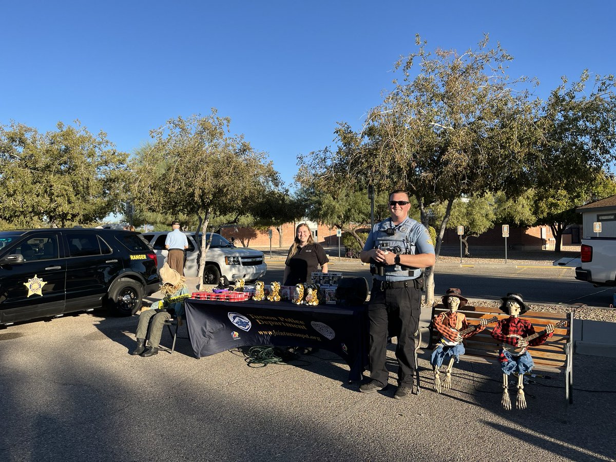 OpsMidtown's tweet image. Thank you to everyone that came out for this years Trunk or Treat!! It was a great success. Tons of candy, smiles, laughs, and a few fun scares!! So many amazing costumes!! Already looking forward to next years event!! Huge thanks to all that helped and sponsored.