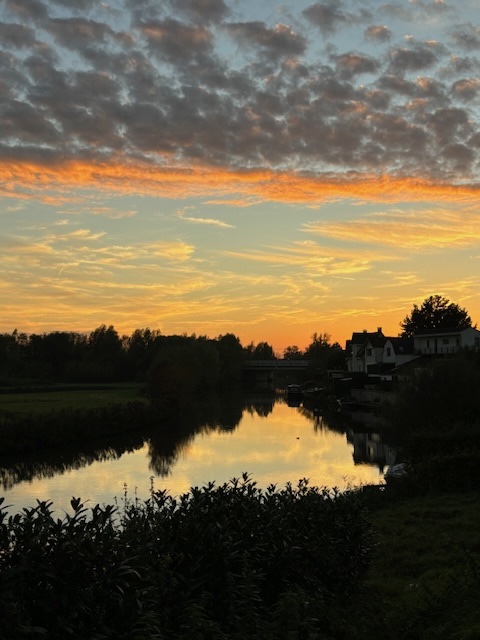 Wat een prachtig einde van een heerlijke dag langs de #Linge in #Tricht @HetKontakt_WestBetuw <a href="/raadwestbetuwe/">Gemeenteraad West Betuwe</a>