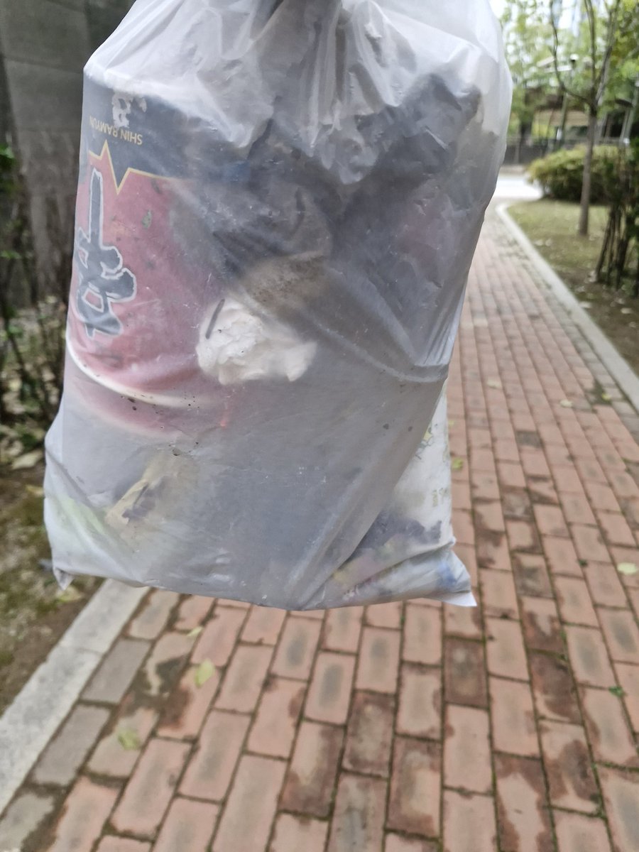 ff14_raccoon's tweet image. #2024worlds #t1win 
파이팅이다 얘드라...