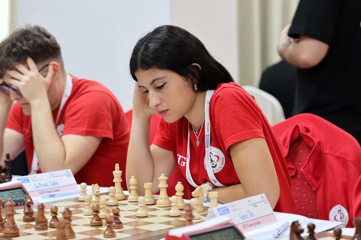 tea_gueci's tweet photo. My first time playing in the open section at the European Club Cup. Thank you @asdpedone_isolano for giving me a special opportunity! 
📸 Stefana Milutinovic 
#vrnajačkabanja#europeanchessclubcup2024#pedoneisolano https://t.co/WPpvHjZLKE