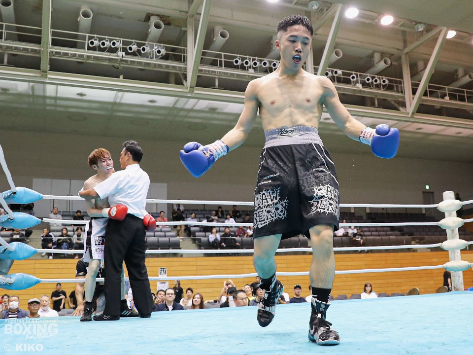 TapeIppo's tweet photo. ダイナミックヤングファイト
橋本悠選手(JBスポーツ)ご着用‼️
IPPOTAPE for GLOVE🥊🥊
グローブ専用テープは勝つためのテープ!
ご購入はネットショップから
https://t.co/u6aSvlPLae
#はじめの一歩 #ボクシング #テーピング #総合格闘技 #mma #ムエタイ #IPPOTAPE #グロービング https://t.co/GKdCM2mNkw