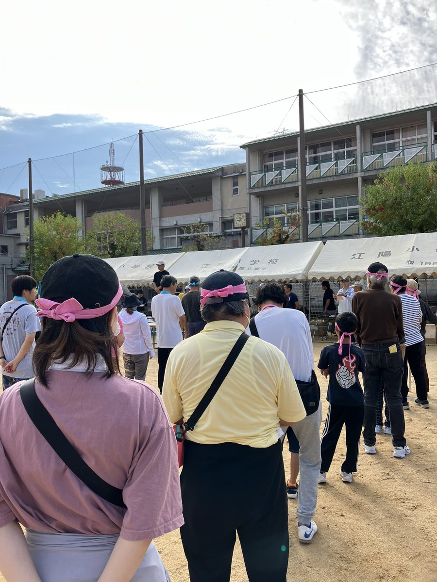 ghshinhonmachi's tweet photo. 今日は江陽地区の地区運動会に参加させていただきました！新本町、栄田町、塩田町の合同チームは４位の成績をおさめました。皆さま、お疲れさまでした(^^) https://t.co/yu7oFxKSs0