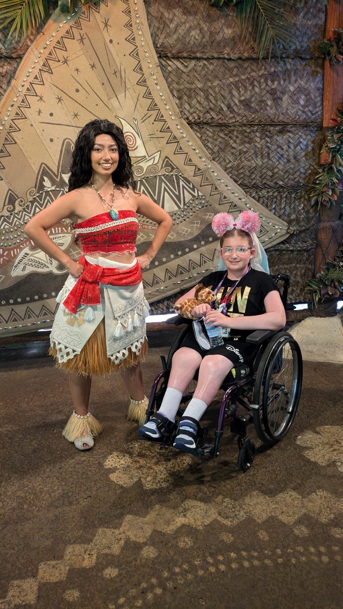 victoria_school's tweet photo. It was the last full day in Florida for our residential group! They spent the day at @WaltDisneyWorld Animal Kingdom 🐊🦓🦣

They loved seeing the animals and meeting special characters 🤩

#Florida #charity #disney #goodtimes #Happiness https://t.co/0OsA0tD75M