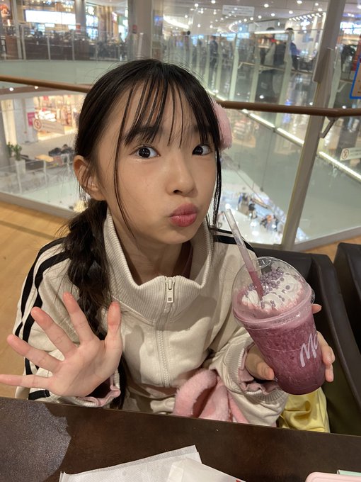 Twitterのコスプレ画像32