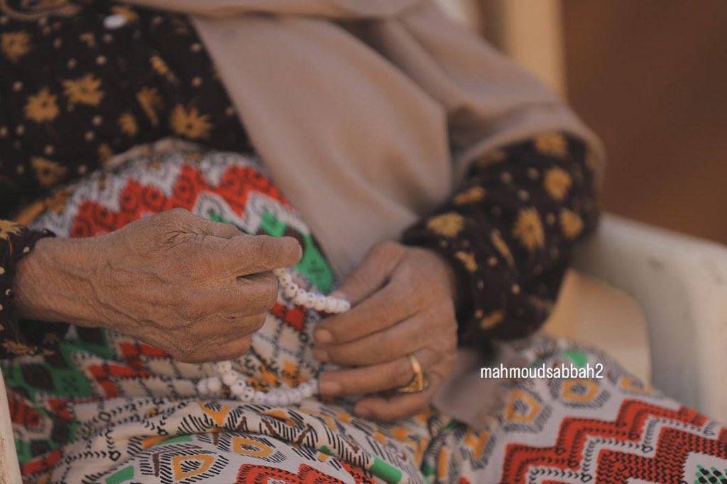 OnlinePalEng's tweet image. She is older than the Israeli occupation!

84-year-old elderly Palestinian woman Aisha Abu Sultan from Gaza was forcibly displaced twice in her life; in 1948 and 2024.