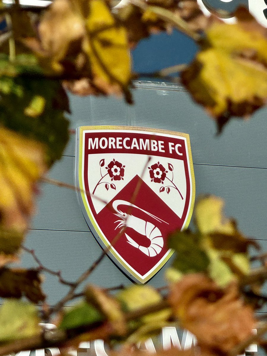 DannyLast's tweet photo. Morecambe 2-5 Chesterfield 🧵(1/3)

960 away fans head back to Derbyshire with a spring in their step. 

85/92 League grounds in the 👜 now.

When they’re done maybe I can come to your club? Wouldn’t mind revisiting a few of the better ones. 

#MORCHE #UTS 🦐 #Spirites https://t.co/8weokYHMS3