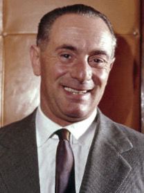 Il 27 ottobre del 1962 ci lasciava Enrico Mattei. Un grande italiano, un visionario che prima di tutti ha creduto nella capacità produttiva ed economica della nostra Nazione. Un imprenditore lungimirante, consapevole dell'importanza che la cooperazione con altri Stati avrebbe