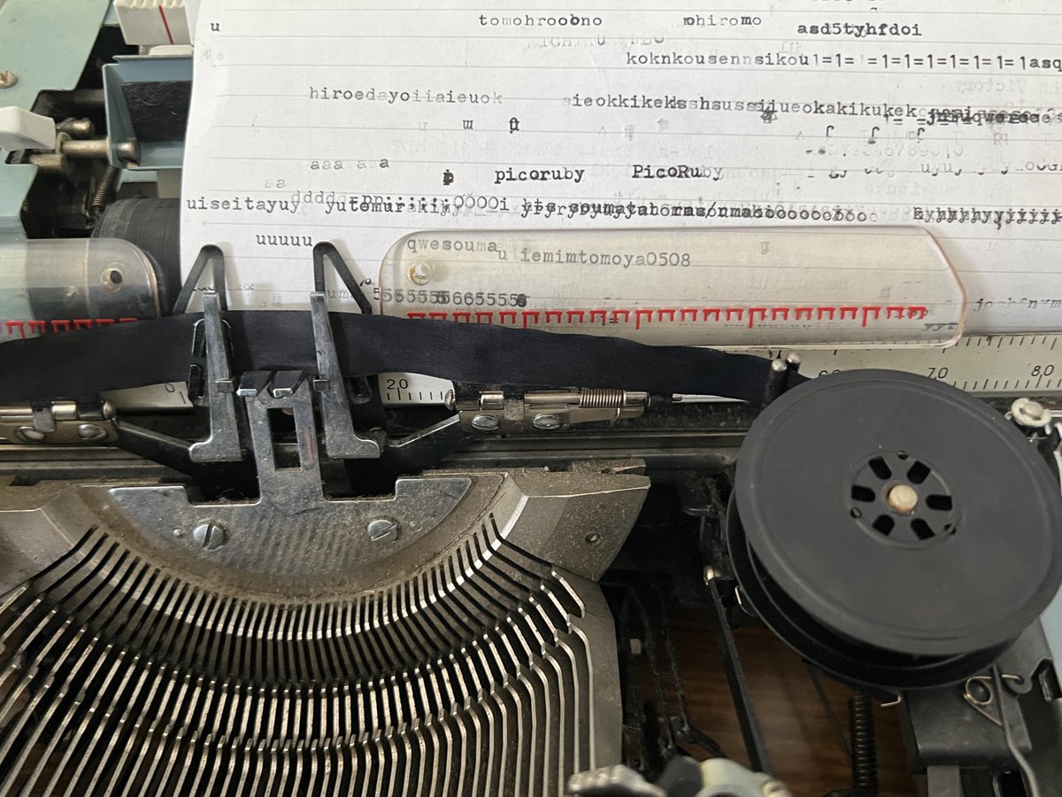 kota_syan's tweet image. 初めてタイプライターを触れて嬉しかった。
とりあえず #PicoRuby って刻んできた。
タイプライター良かった。欲しくなってしまった。