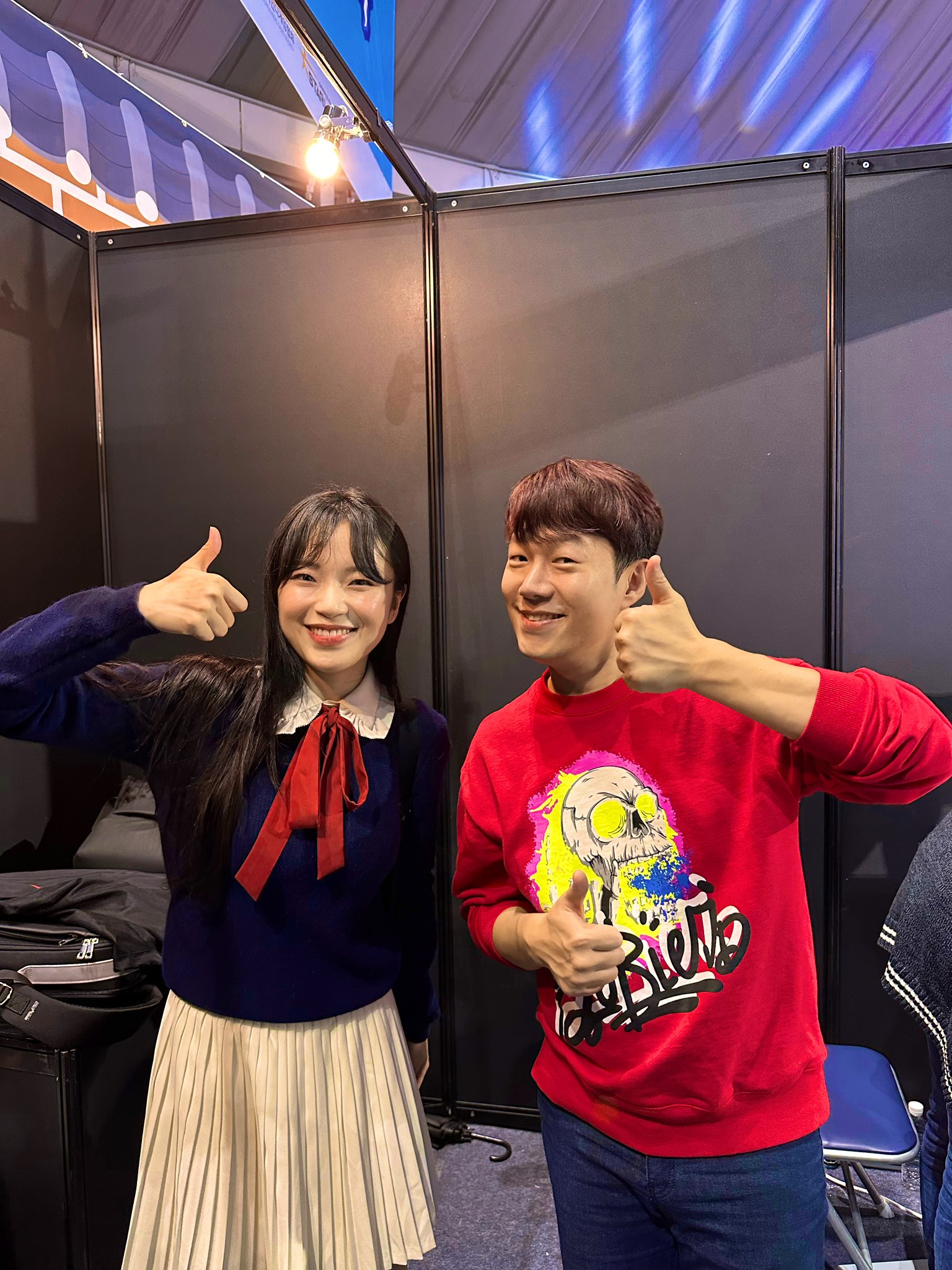 Darlim Darlim ダリム | 위에만 꾸미고 잠옷 바지 입는 거 어떤데😏 | Instagram