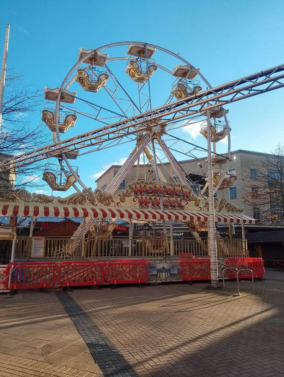 AuthorsIdea's tweet photo. Bristol live: when Halloween meets Christmas! https://t.co/UXhze3QlwK