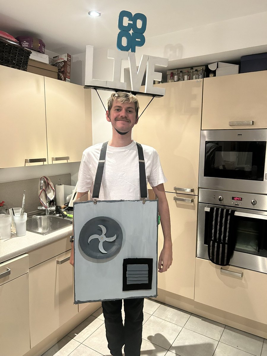 dgellis0907's tweet image. Gay Halloween is so dumb. What do you mean you went as the air conditioning unit that fell from the top of the Co-op live arena?