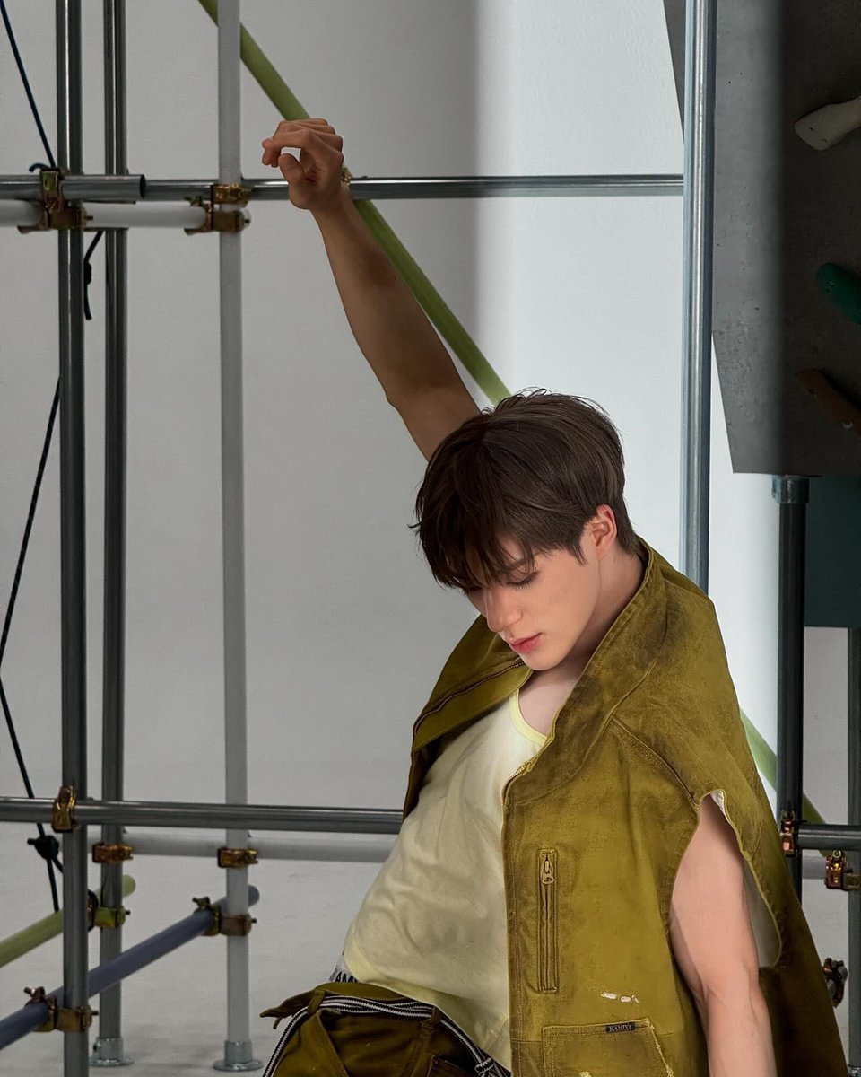 jenowley's tweet image. leejen_o_423 just shared a post