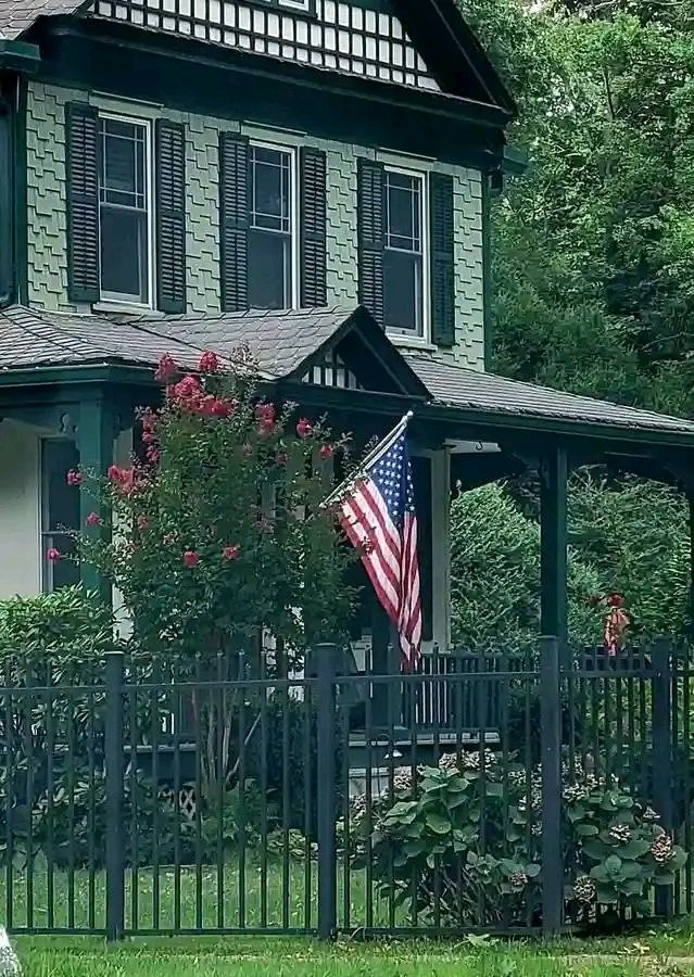 MJTruthUlta's tweet image. Good morning.

Start your day with the Good News 🙏

Here is your Verse of the Day: 

Choose for yourselves this day whom you will serve, whether the gods your ancestors served … But, as for me and my household, we will serve the Lord. 

-Joshua 24:15