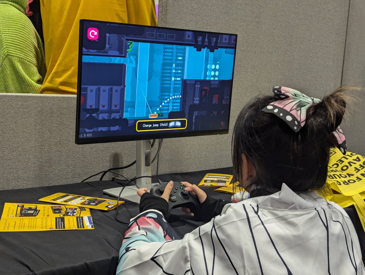 Having a great time sharing thinky games with families at EGX / MCM Comic Con!