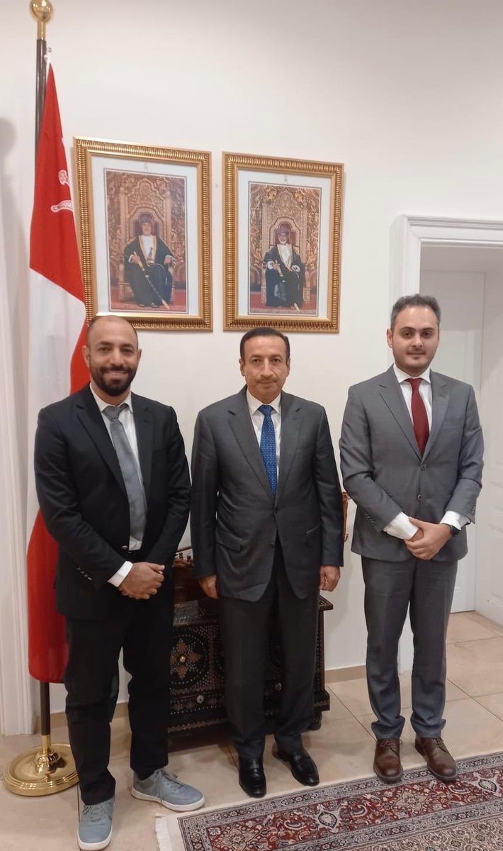 استقبل سعادة يوسف بن أحمد الجابري سفير سلطنة عُمان لدى جمهورية النمسا، الفاضل عمر المعمري مدير متحف بيت الزبير، حيث تم بحث التعاون بين متحف بيت الزبير ومجموعة قصر الشونبرون النمساوية في مجال التبادل الثقافي