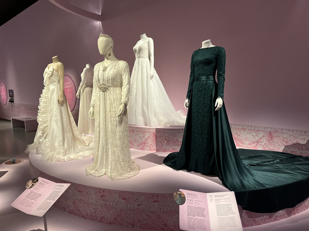 Supersneuperzeesluis des vaderlands tweet media