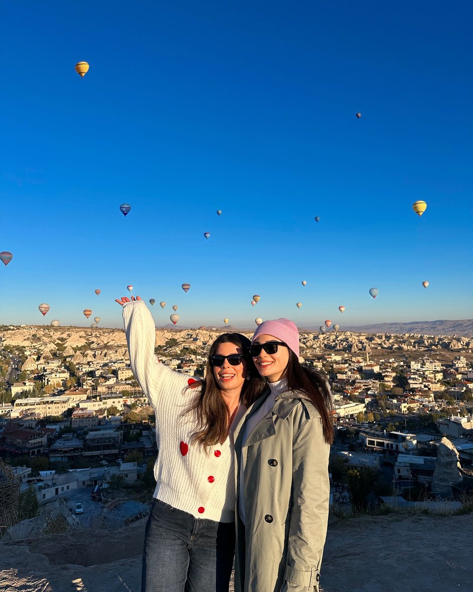 #ÖzgeYağız ve Ezgi Yağız Aktürk 🌸