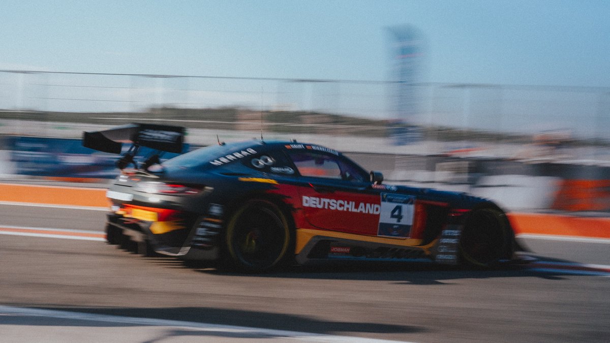 amgmotorsport's tweet photo. #FIAMGames -  Our #AMGGT3 are ready for the Qualifying sessions in the GT Sprint discipline at #FIAMotorsportGames. 

Follow the action from 10:25 AM CET👉 https://t.co/oCQ75i3mzy

#AMG #WeLivePerformance https://t.co/H4sf3TI03L
