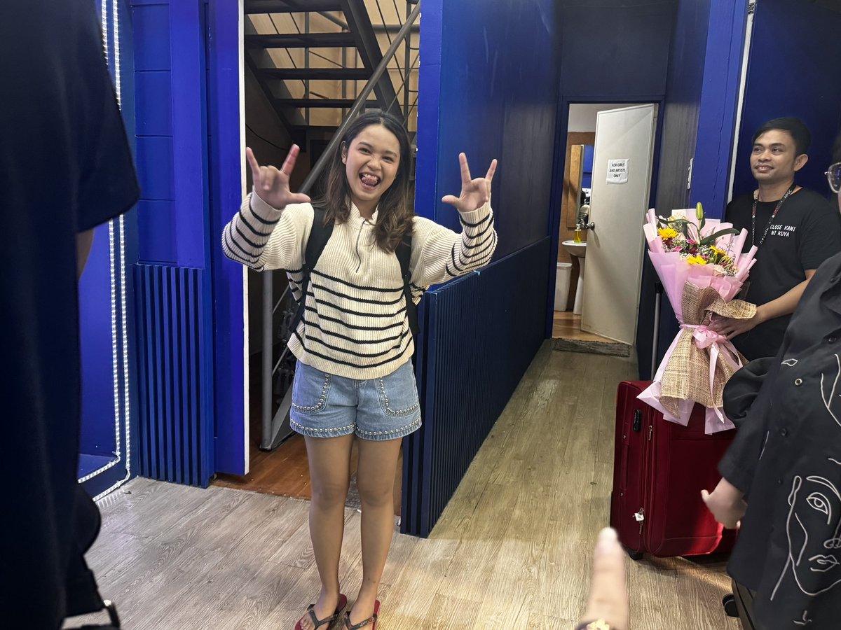 Uwian na! 🫶

LOOK: After 14 weeks, Pinoy Big Brother Gen 11 housemate Kolette Madelo has packed up her things and is ready to go home.

Kolette was one of the finalists in the record-breaking “Final Stage” of PBB on Saturday, October 26. | via <a href="/annacerezo_/">Anna Cerezo</a>