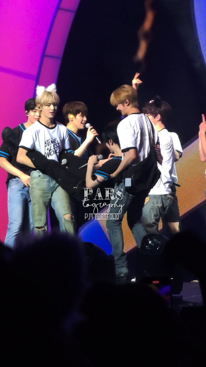 YooKihVoyager's tweet photo. Sharing some of my snaps because I miss ZB1 so much.π₯Ή
#TimelessWorldinManila
#ZB1INMANILA #ZEROBASEONE https://t.co/VvNMYoA68i