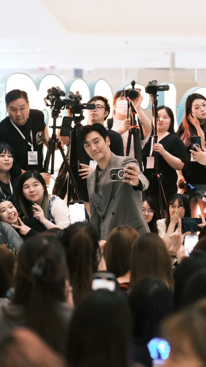 241027 Heart Touching High Touch with Siwon 

#SIWON #최시원 #시원
<a href="/siwonchoi/">Siwon Choi</a>

[© 小番茄杀手(已有闺)]