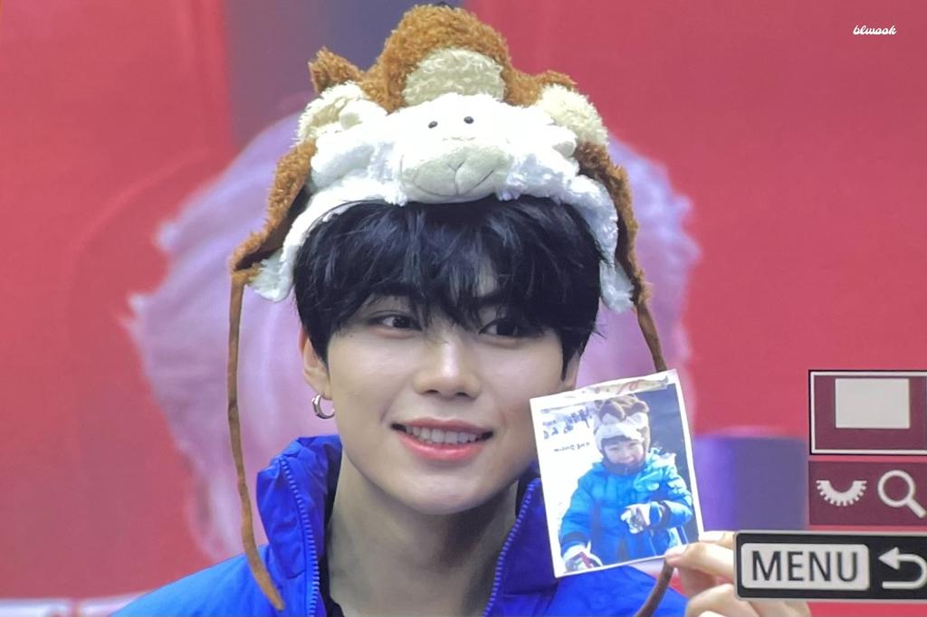 blwook's tweet photo. 241027 🧸🐏🤍👶
#박건욱 #PARKGUNWOOK #パクゴヌク #제로베이스원 #제베원 #ZEROBASEONE #ZB1 https://t.co/I6IvX8Tv5c